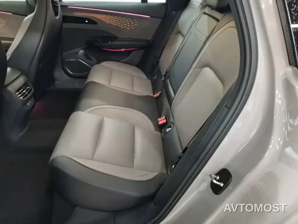 Hongqi EH7 2025 640 AWD Smart Selection Edition — фото 16