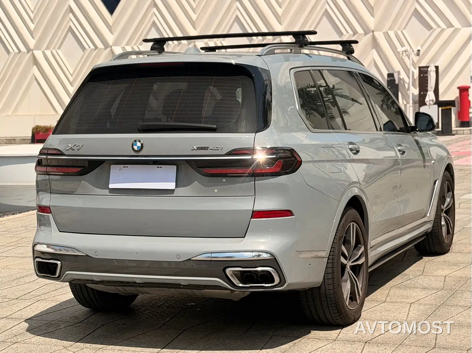 BMW X7 2023 xDrive40i Exclusive M Sport Package — фото 6