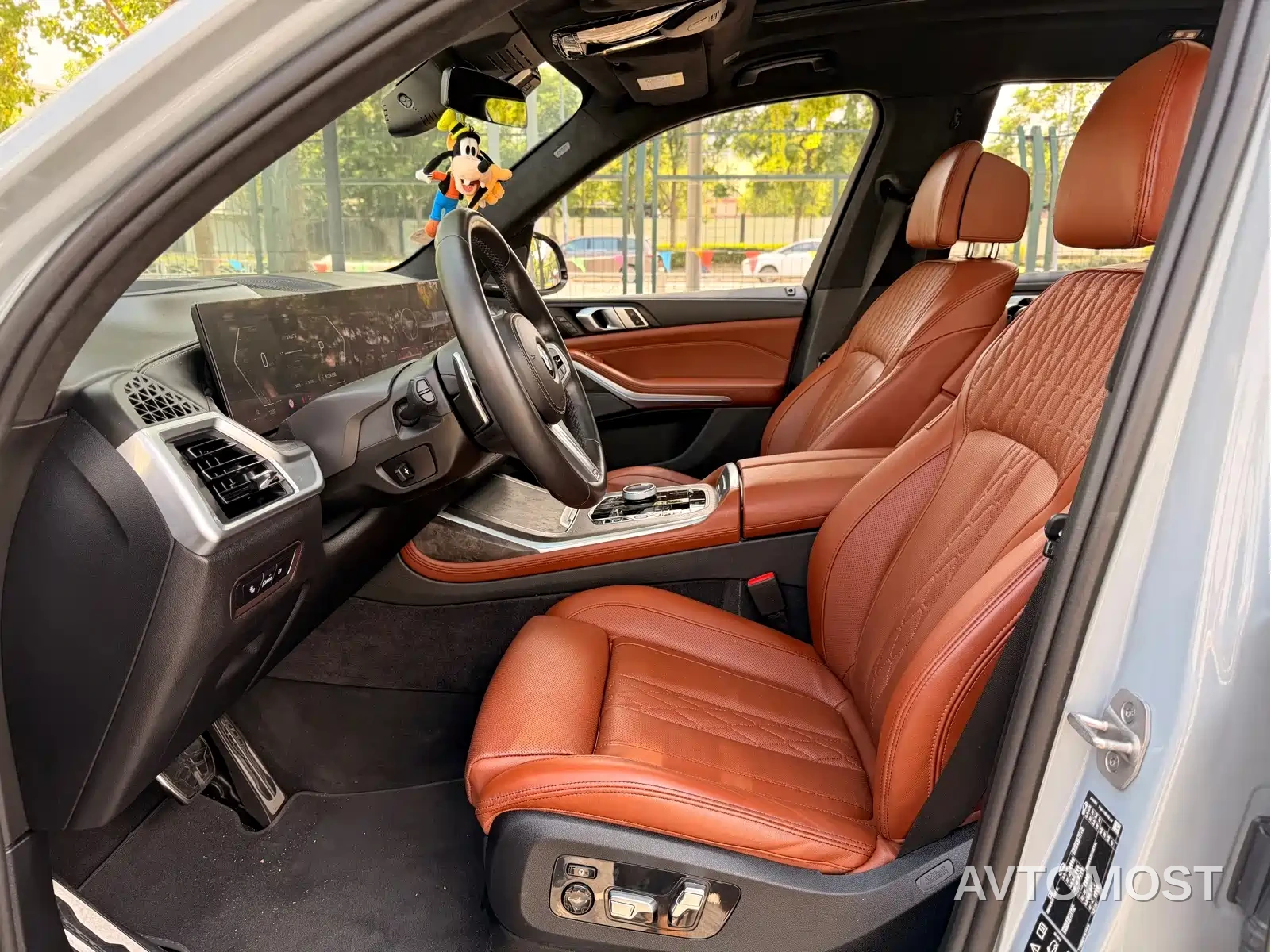 BMW X7 2023 xDrive40i Exclusive M Sport Package — фото 9