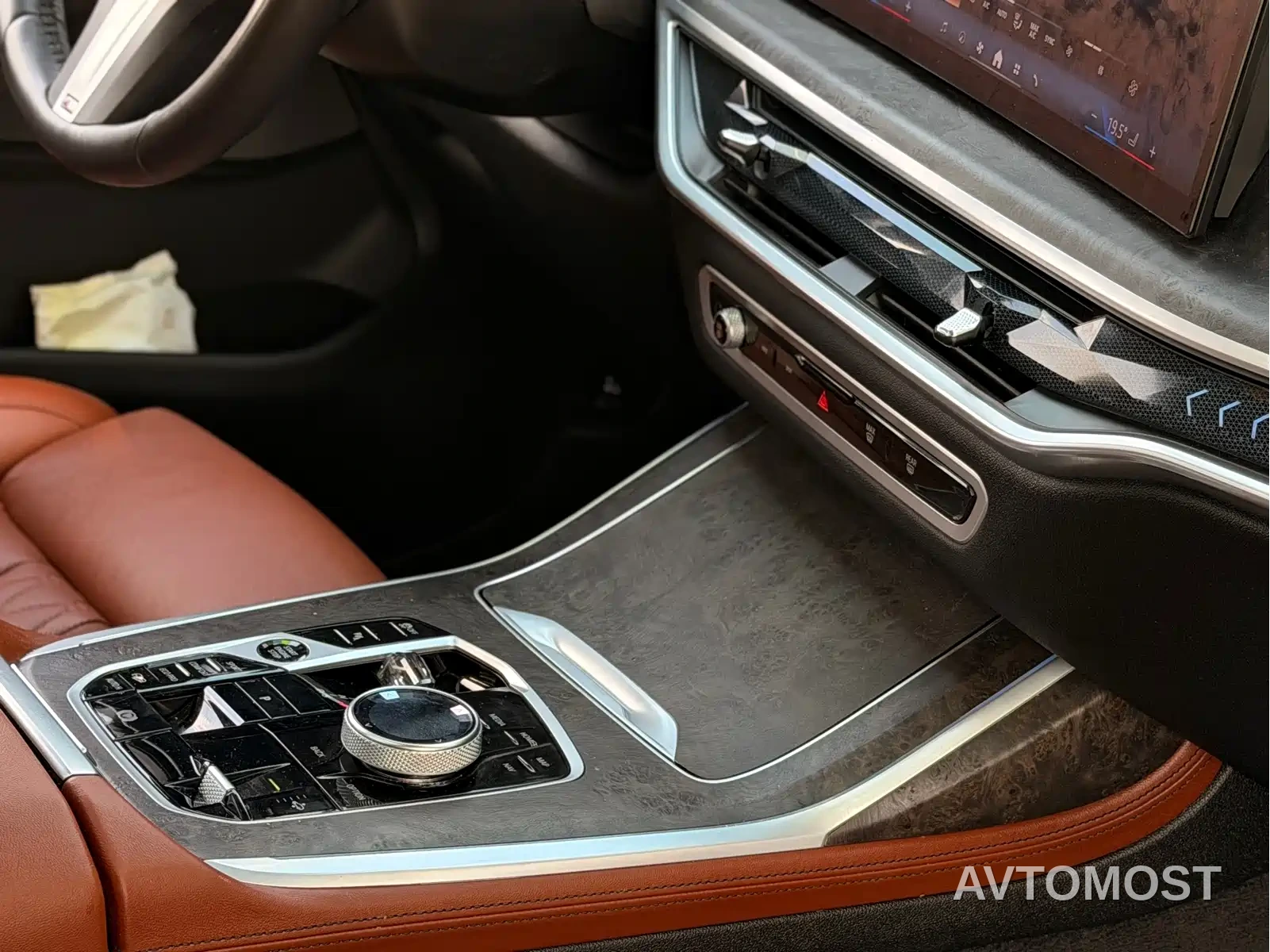 BMW X7 2023 xDrive40i Exclusive M Sport Package — фото 12