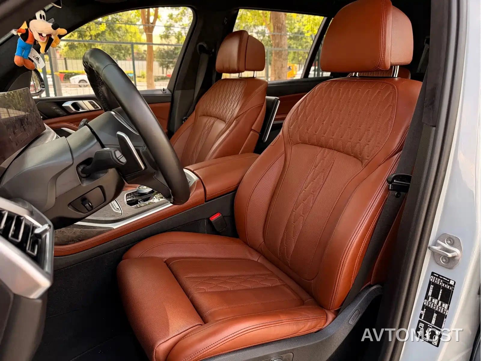 BMW X7 2023 xDrive40i Exclusive M Sport Package — фото 25
