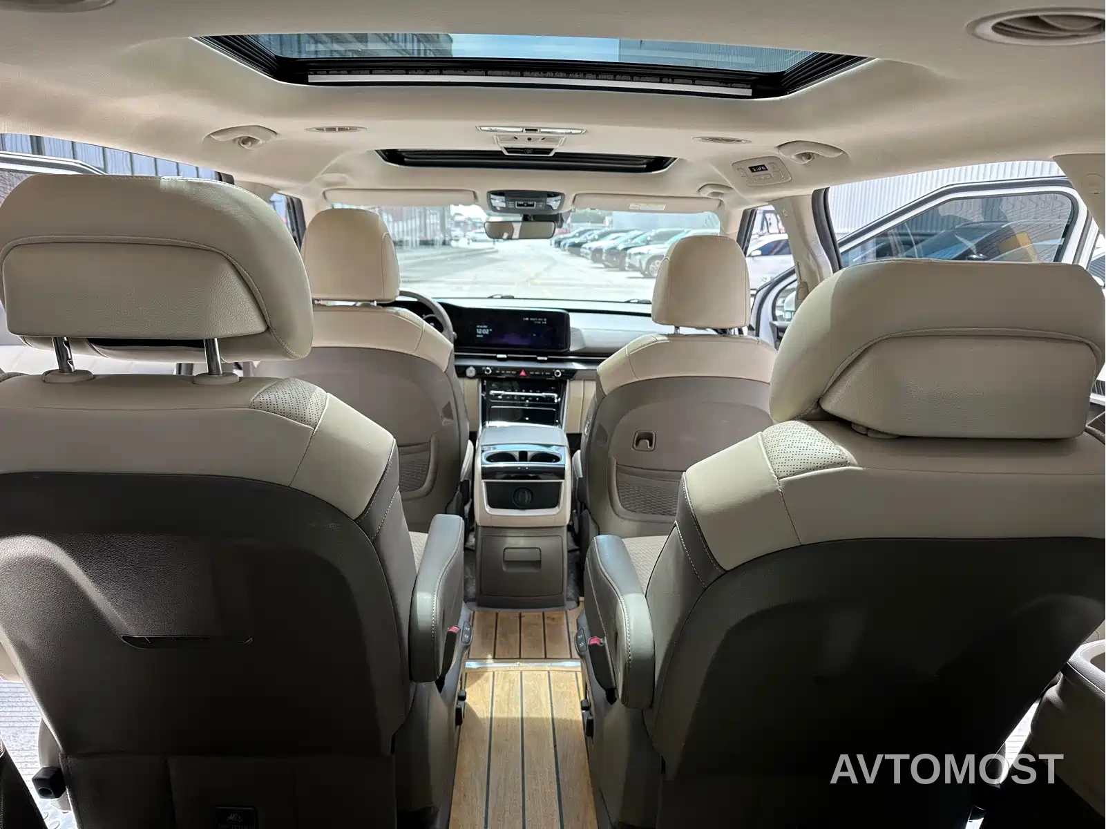 Kia Carnival 2021 2.0T Flagship Edition — фото 18
