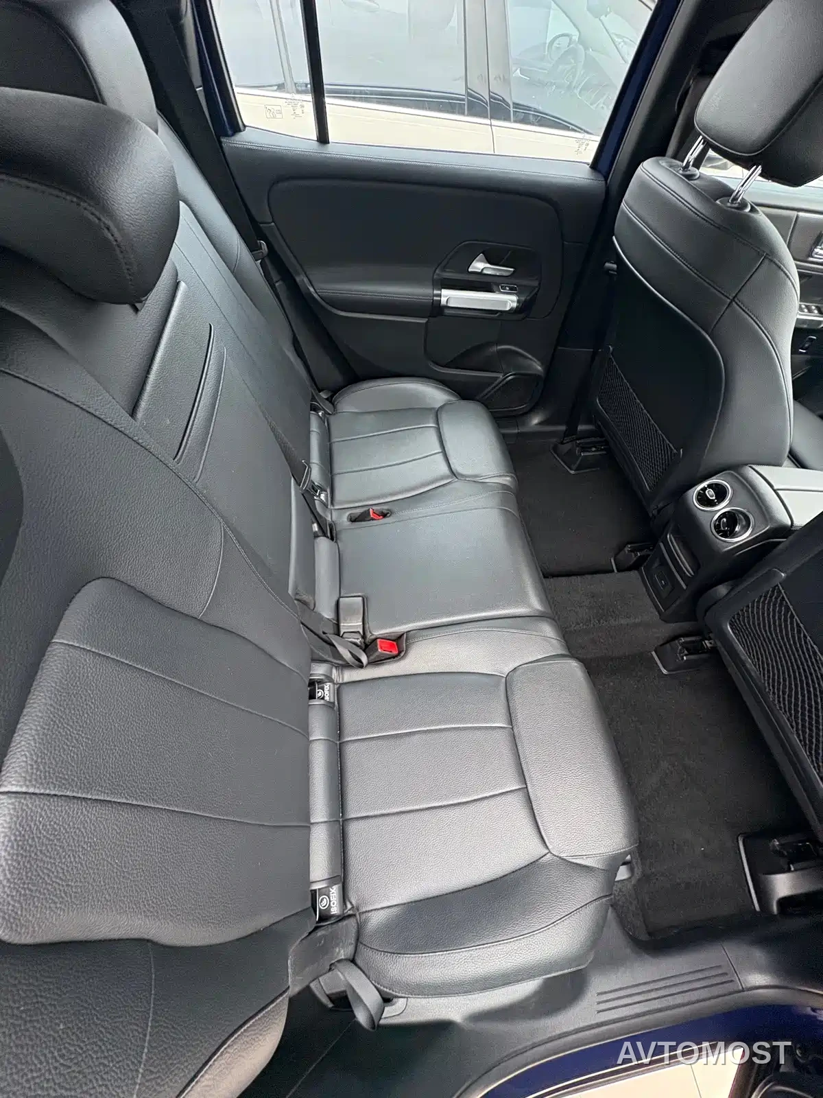 Mercedes-Benz GLB 2021 GLB 200 Style — фото 11
