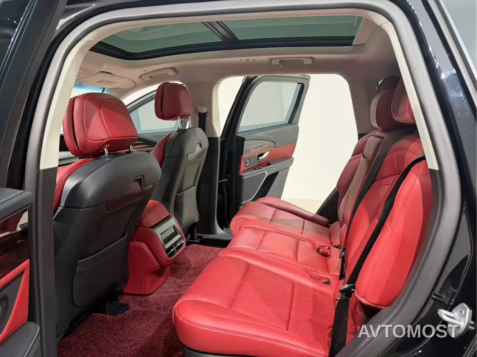 Lincoln Nautilus 2023 2.0T AWD Zun Rui Hybrid Edition — фото 6