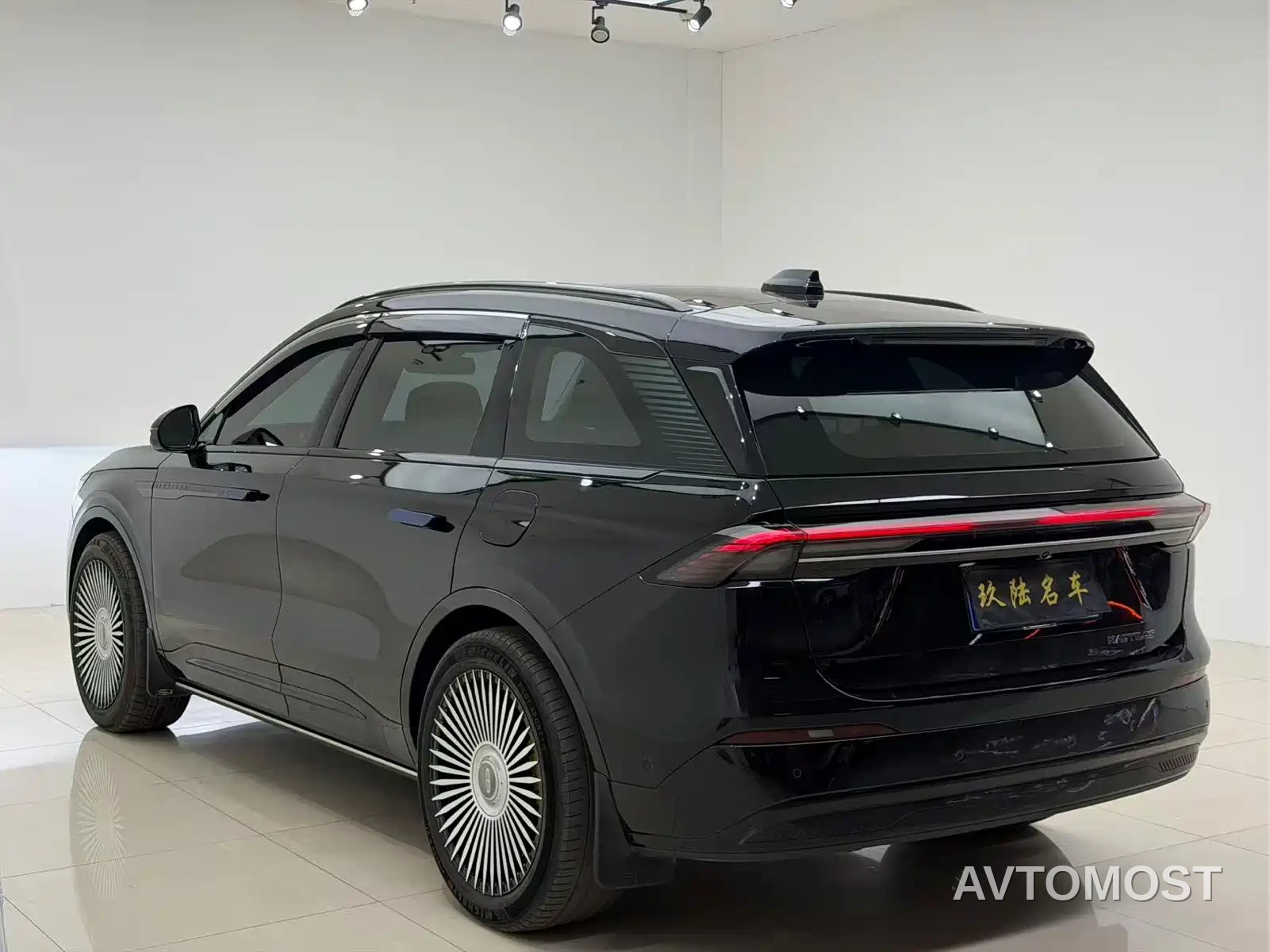 Lincoln Nautilus 2023 2.0T AWD Zun Rui Hybrid Edition — фото 13