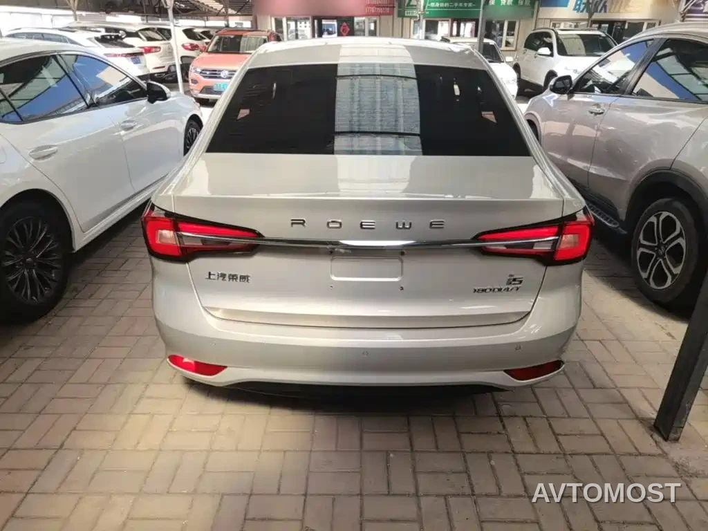 Roewe i5 2020 1.5L Manual 4G Connected Premium Flagship Edition — фото 6