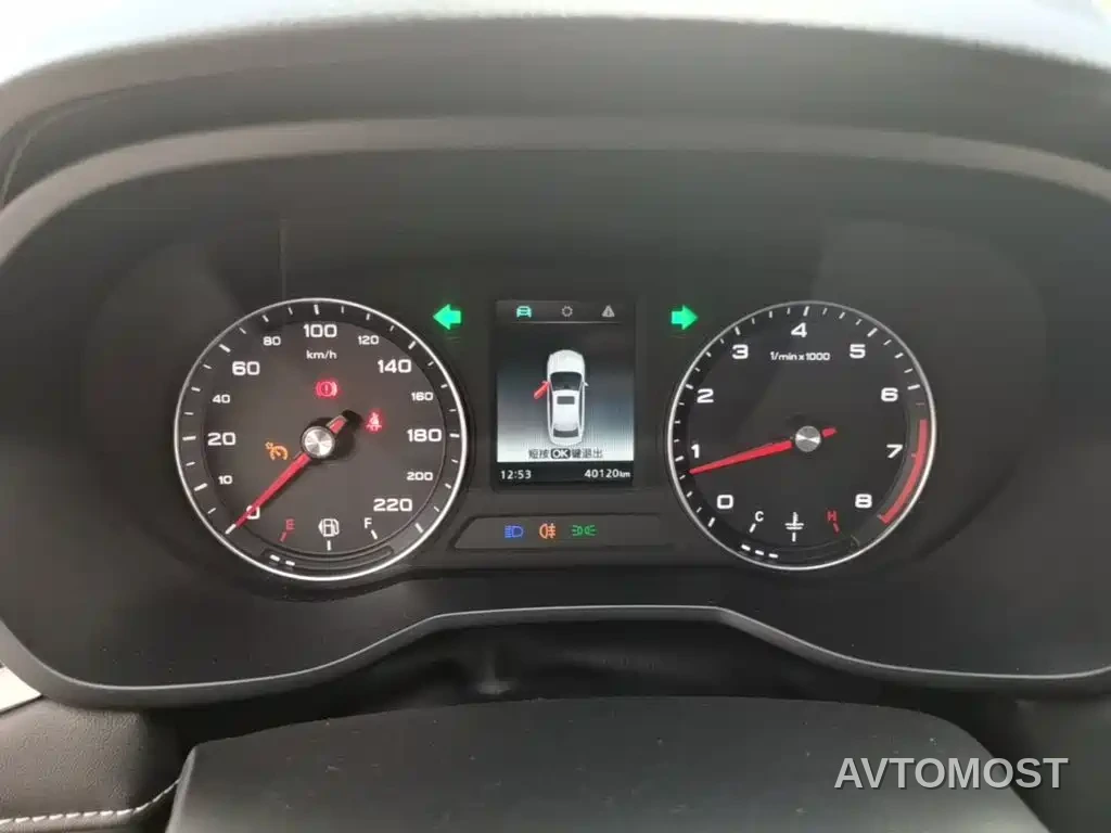 Roewe i5 2020 1.5L Manual 4G Connected Premium Flagship Edition — фото 12