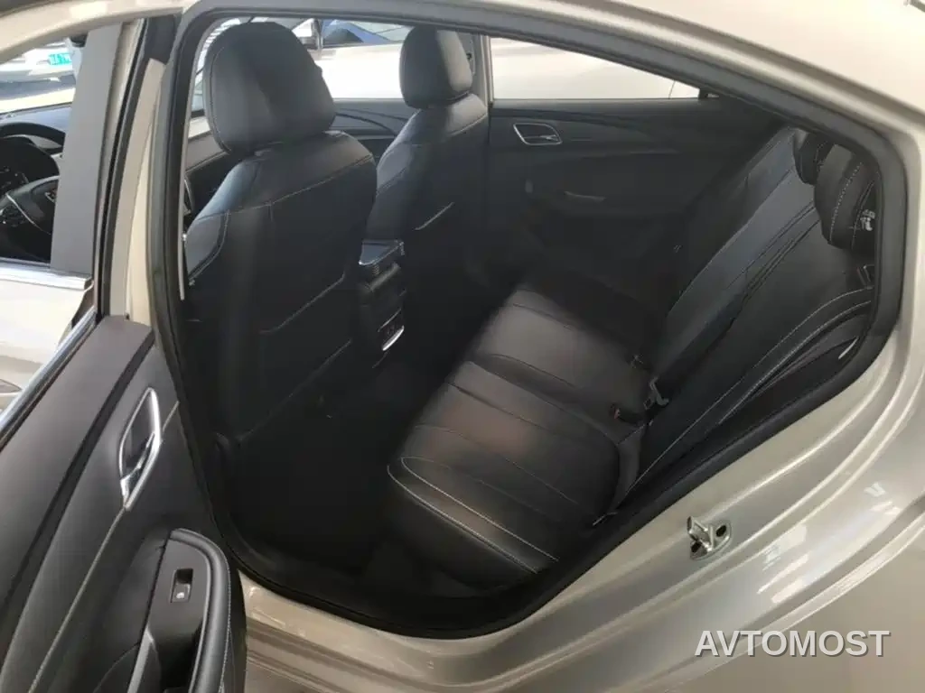 Roewe i5 2020 1.5L Manual 4G Connected Premium Flagship Edition — фото 16
