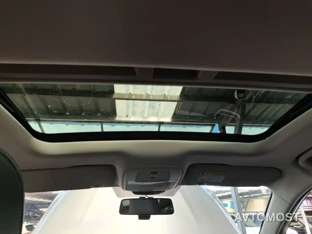 Roewe i5 2020 1.5L Manual 4G Connected Premium Flagship Edition — фото 17