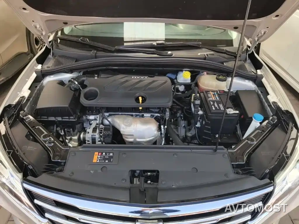 Roewe i5 2020 1.5L Manual 4G Connected Premium Flagship Edition — фото 18