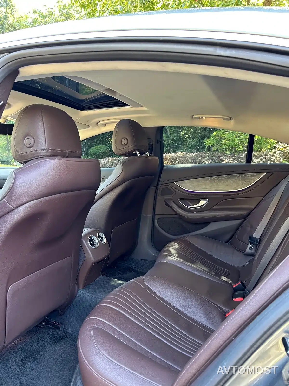 Mercedes-Benz CLS 2020 CLS 260 — фото 10