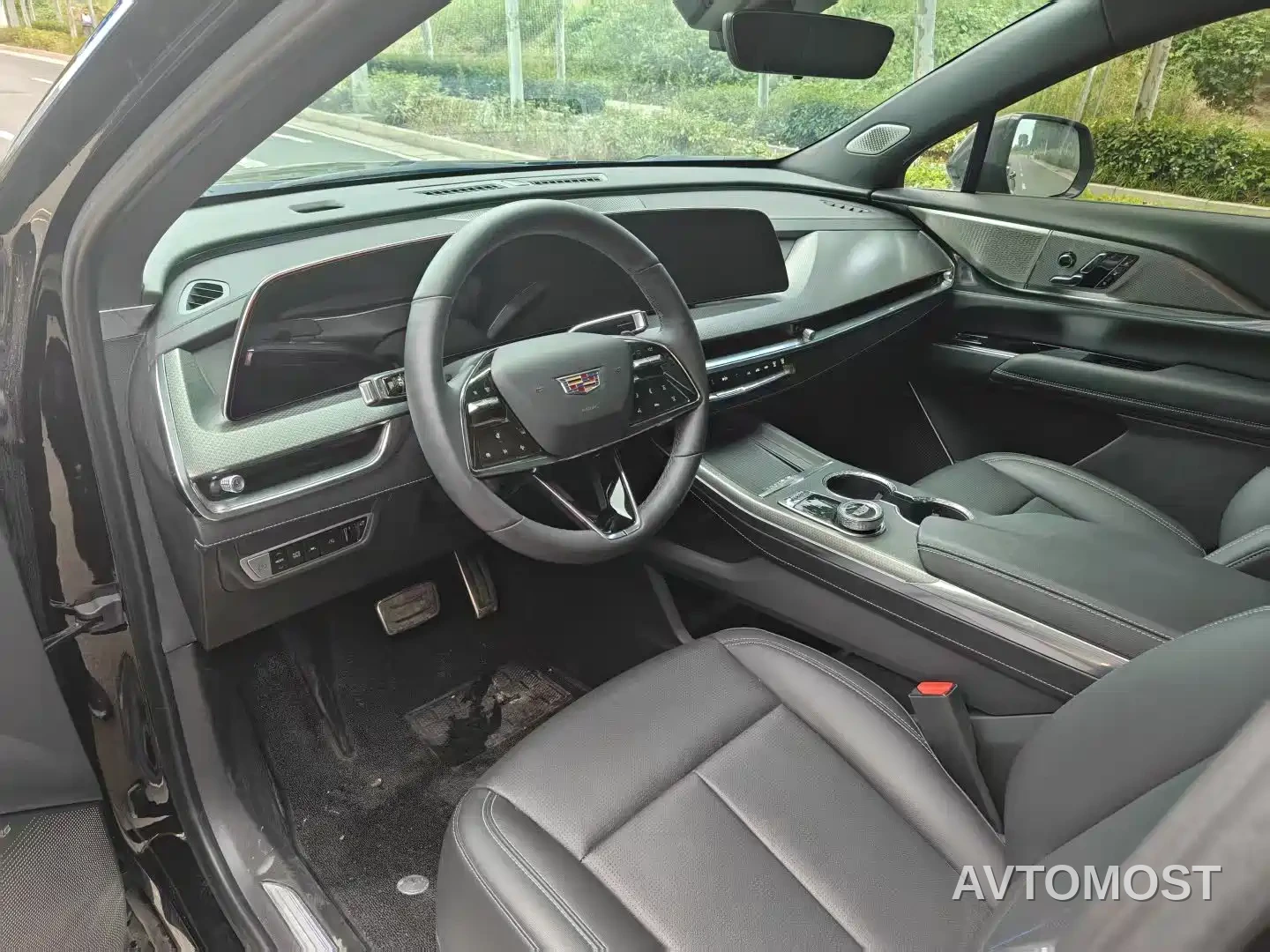 Cadillac XT5 2026 2.0T Premium Model — фото 4