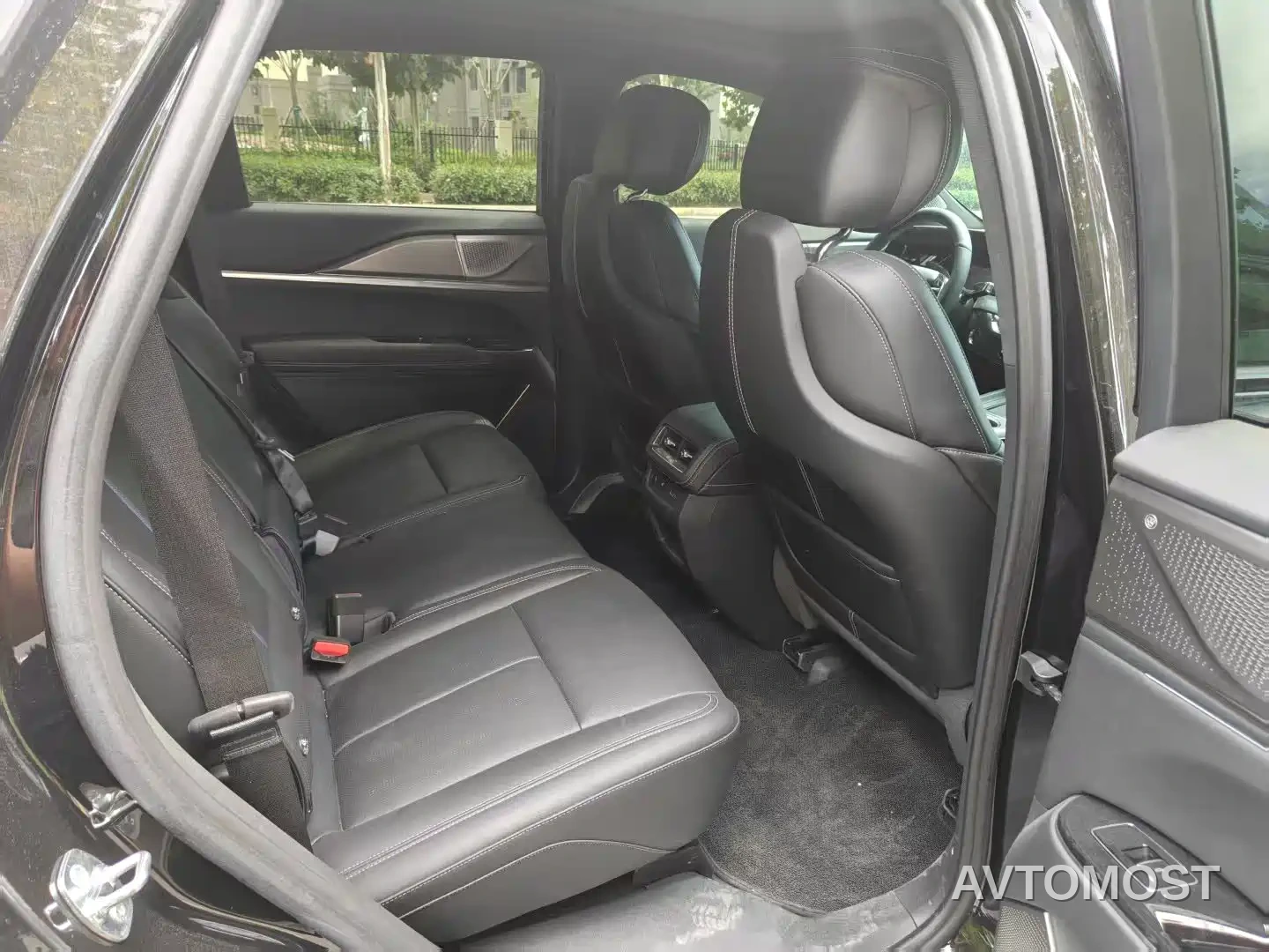 Cadillac XT5 2026 2.0T Premium Model — фото 5