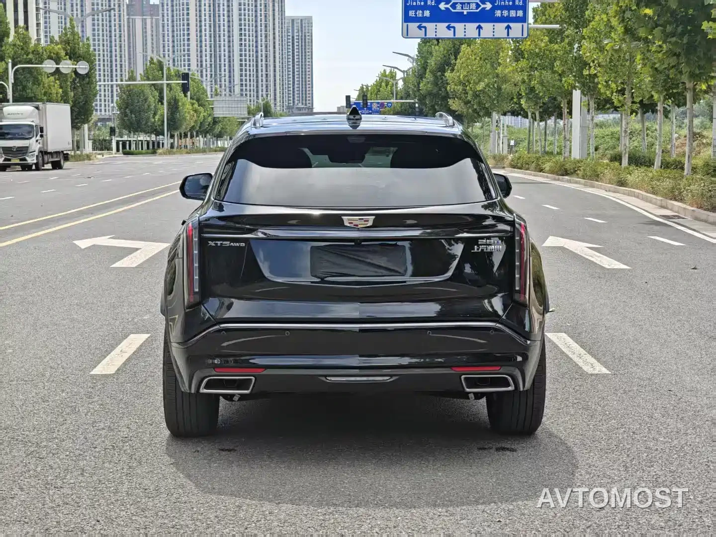 Cadillac XT5 2026 2.0T Premium Model — фото 7