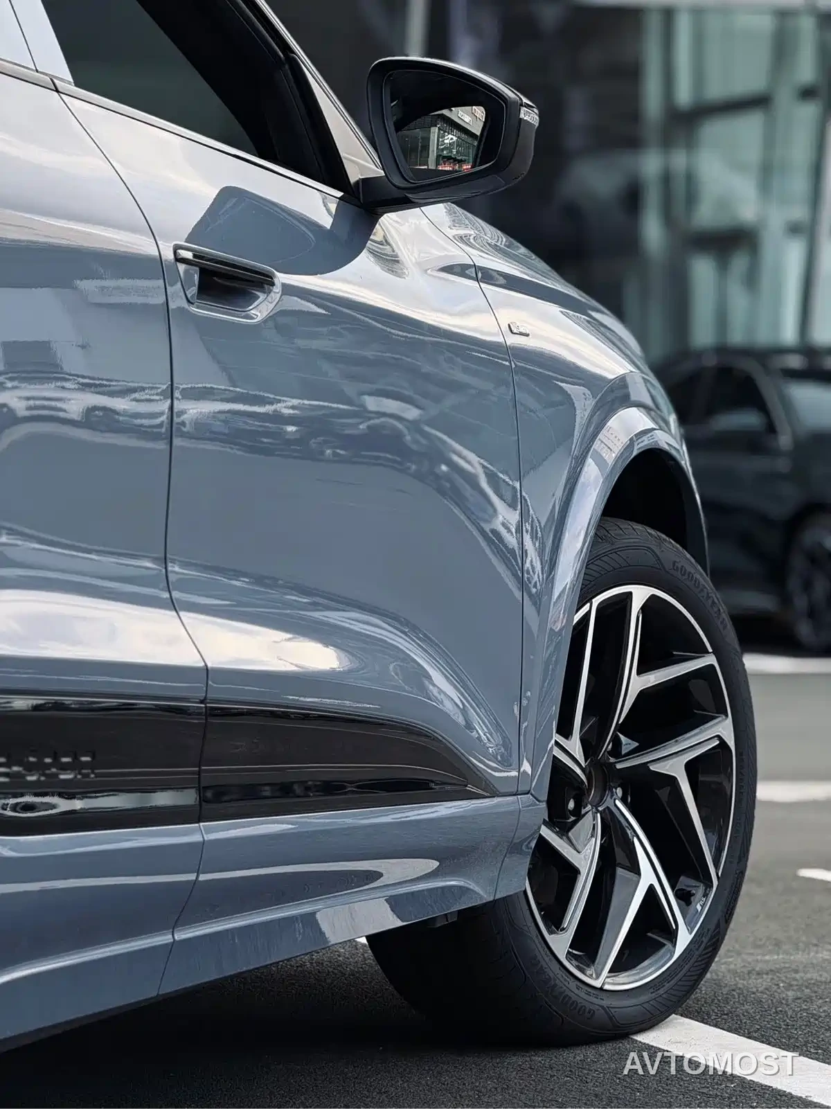 Audi Q6L Sportback e-tron 2025 Model Ultra Long Range Edition — фото 3