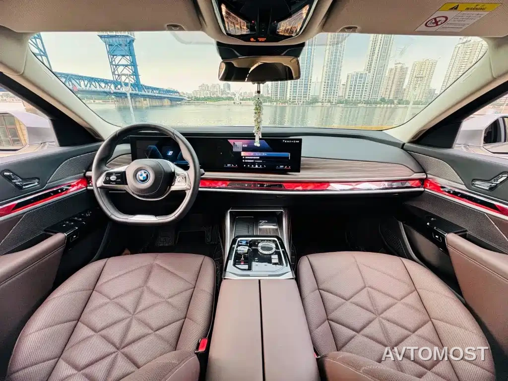 BMW i7 2023 eDrive50L Leading M Sport Package — фото 3