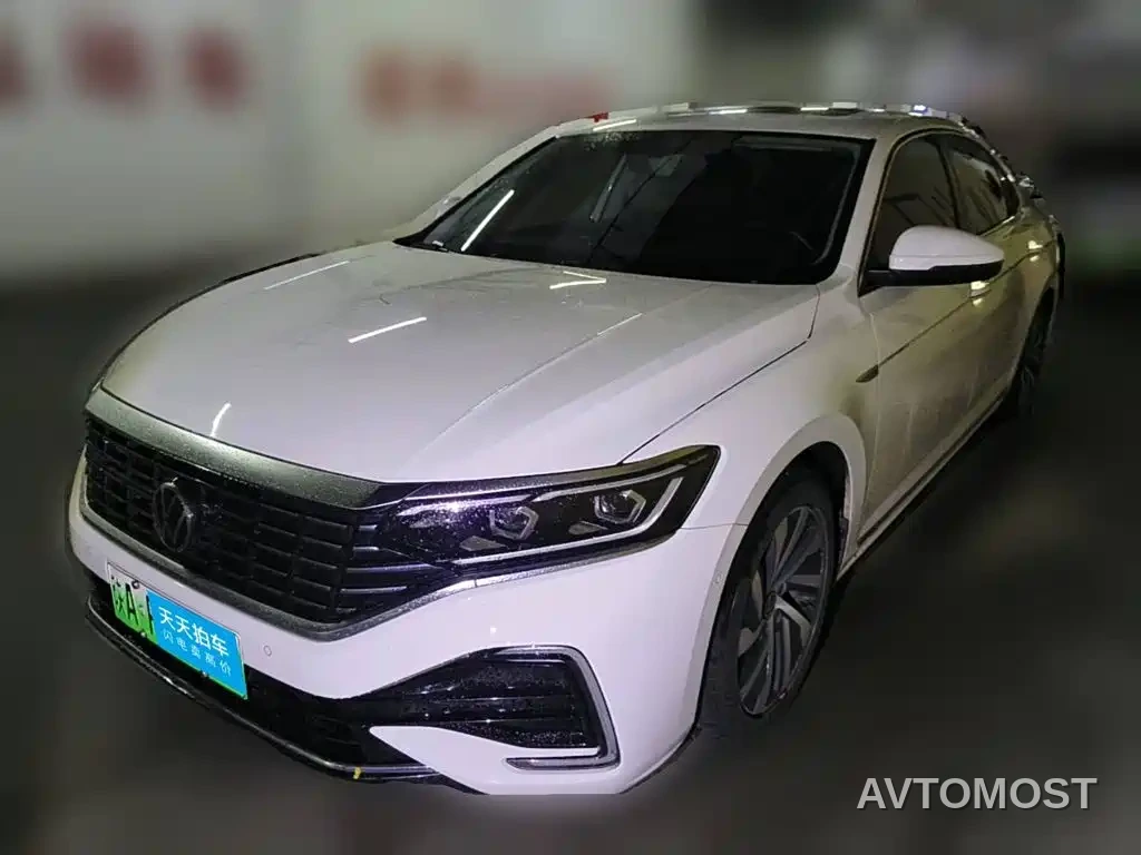 Volkswagen Passat New Energy 2022 430PHEV Hybrid Luxury Edition — фото 1