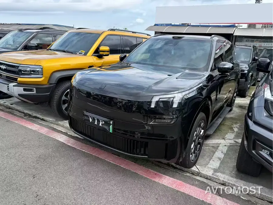Lynk & Co 900 2025 1.5T Ultra