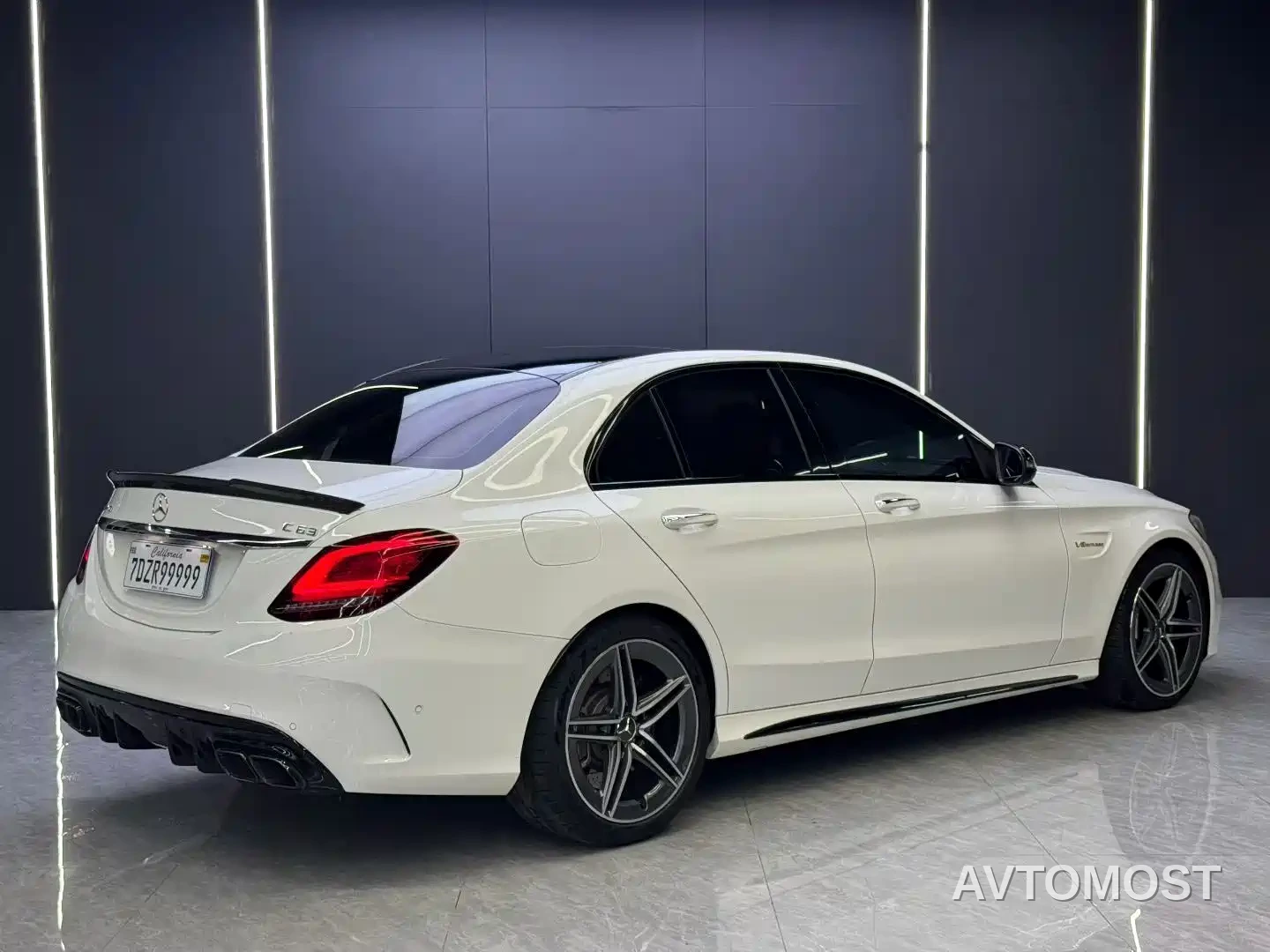 Mercedes-Benz C-Class AMG 2021 AMG C 63 — фото 9