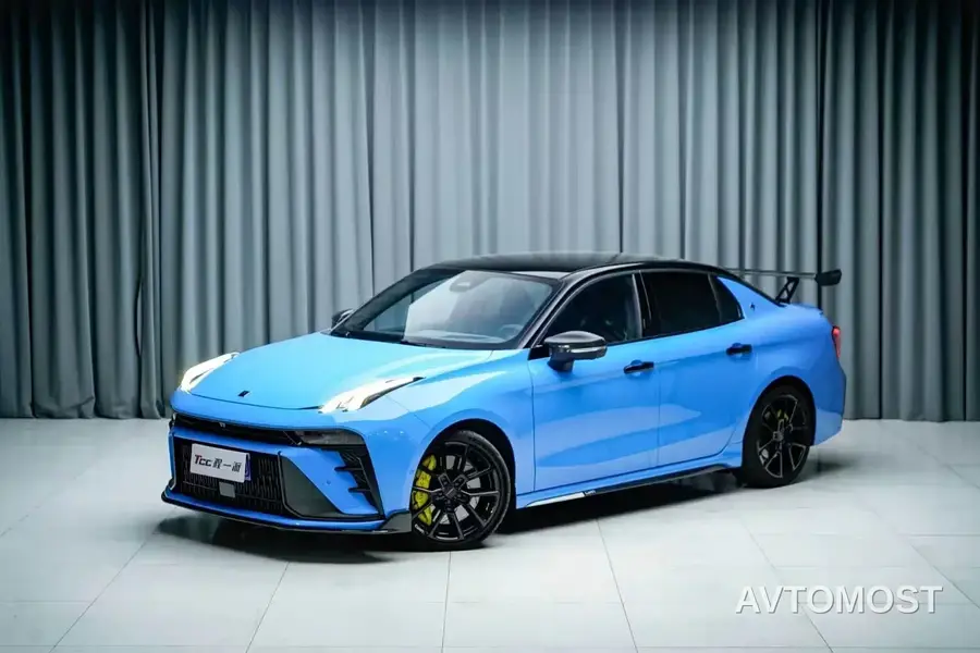 Lynk & Co 03 2023 03+ 2.0TD Auto Cyan Custom Performance Package