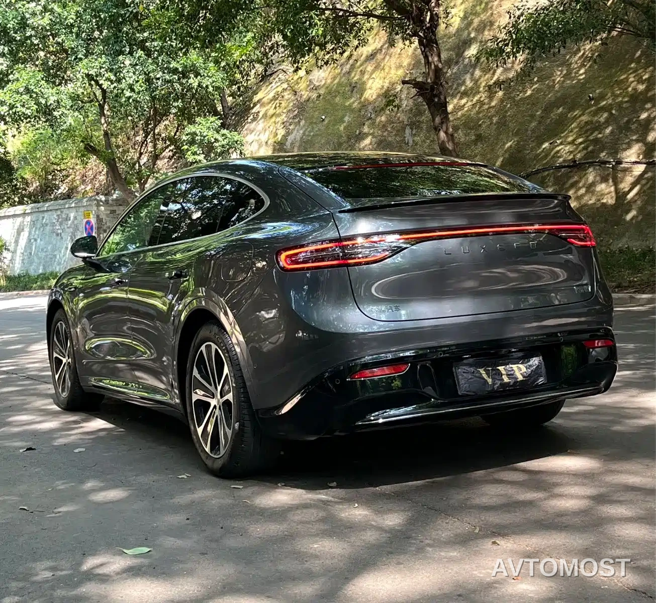 Zhijie Luxeed R7 2024 Pure Electric 667km Pro — фото 4