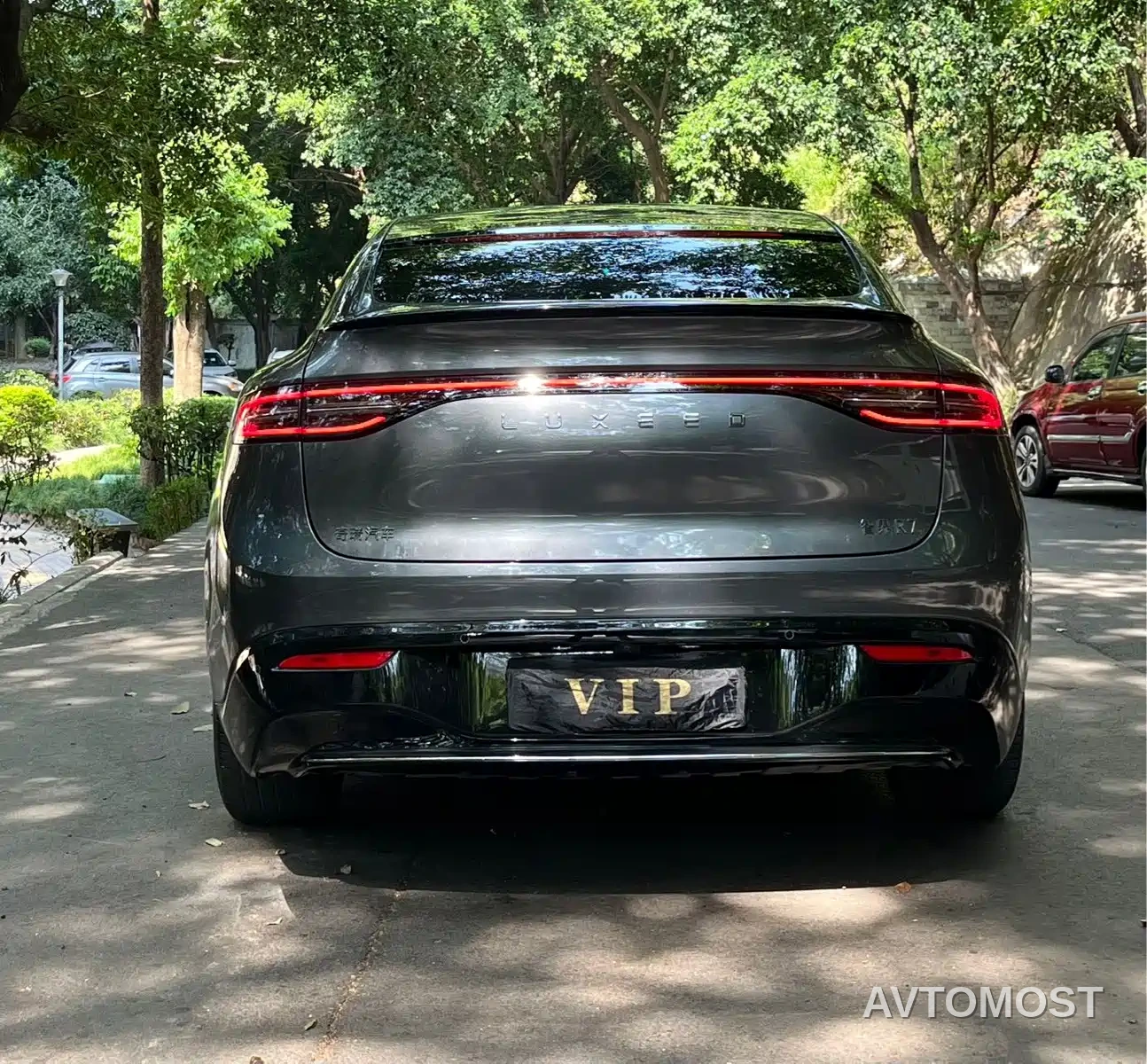 Zhijie Luxeed R7 2024 Pure Electric 667km Pro — фото 5