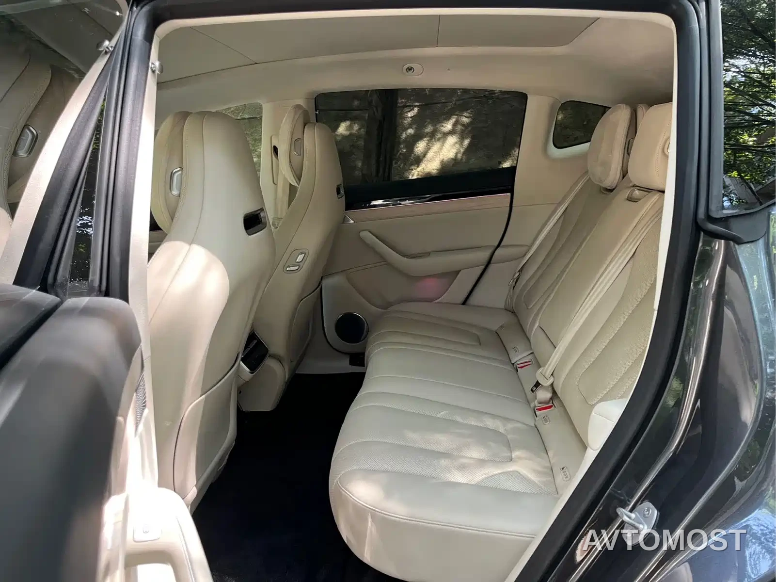 Zhijie Luxeed R7 2024 Pure Electric 667km Pro — фото 11