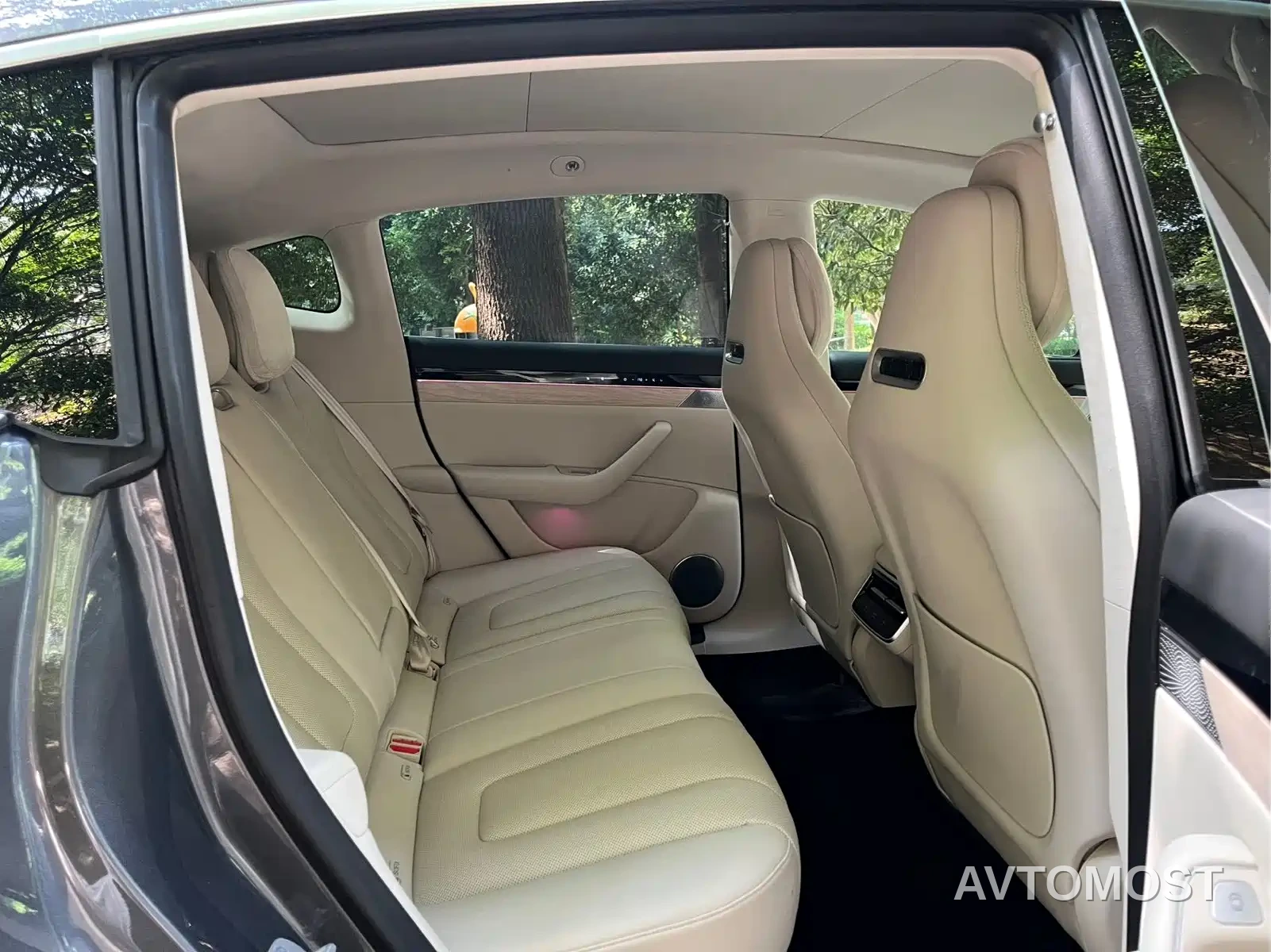 Zhijie Luxeed R7 2024 Pure Electric 667km Pro — фото 16