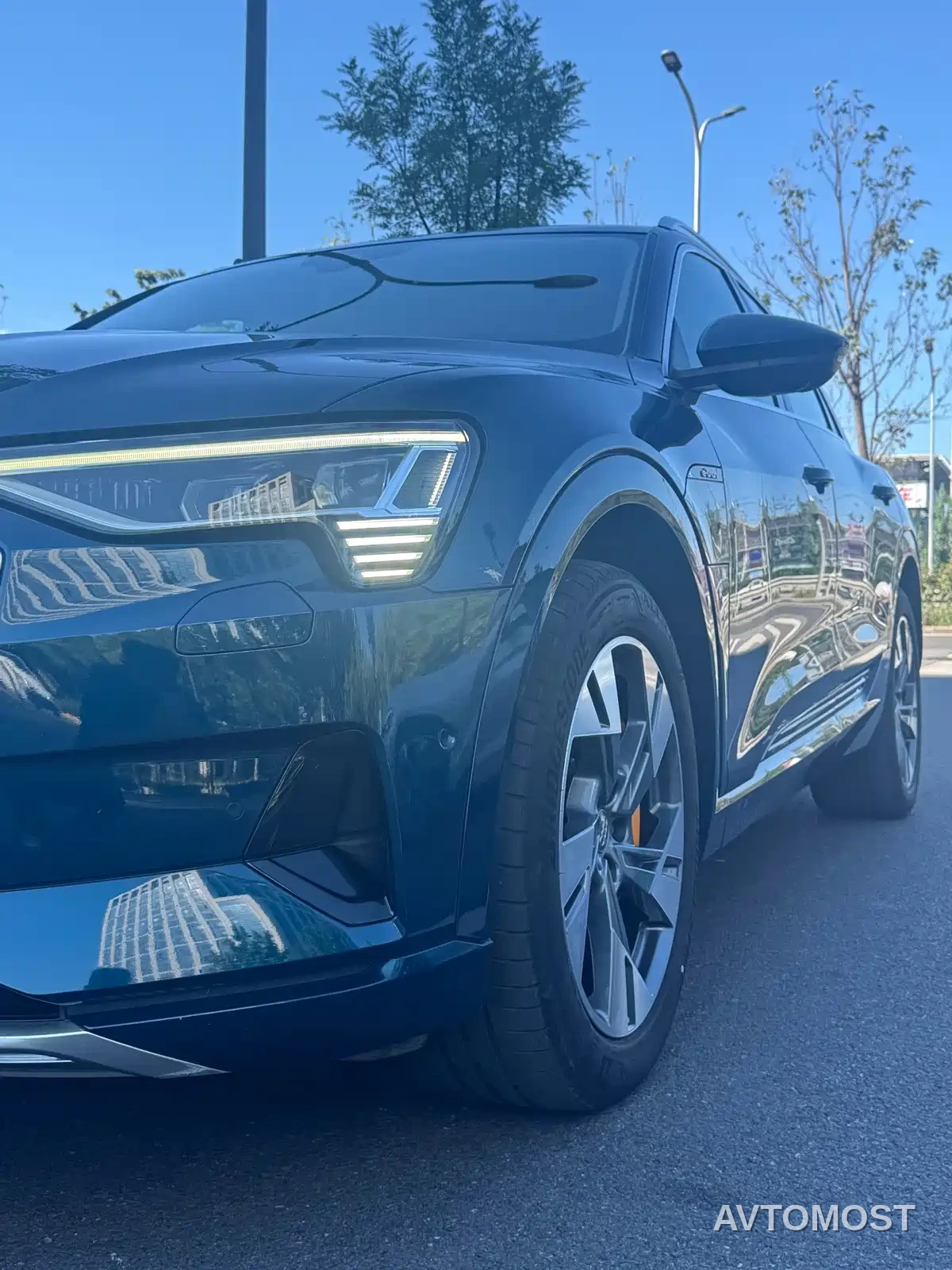 Audi e-tron (Import) 2019 55 quattro Fashion — фото 10