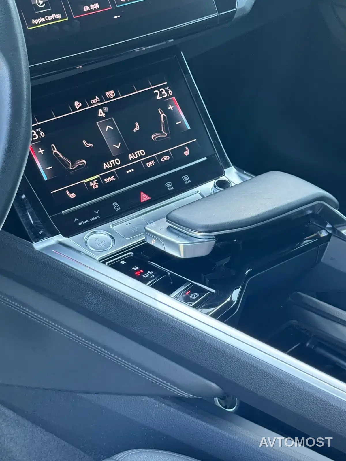 Audi e-tron (Import) 2019 55 quattro Fashion — фото 25