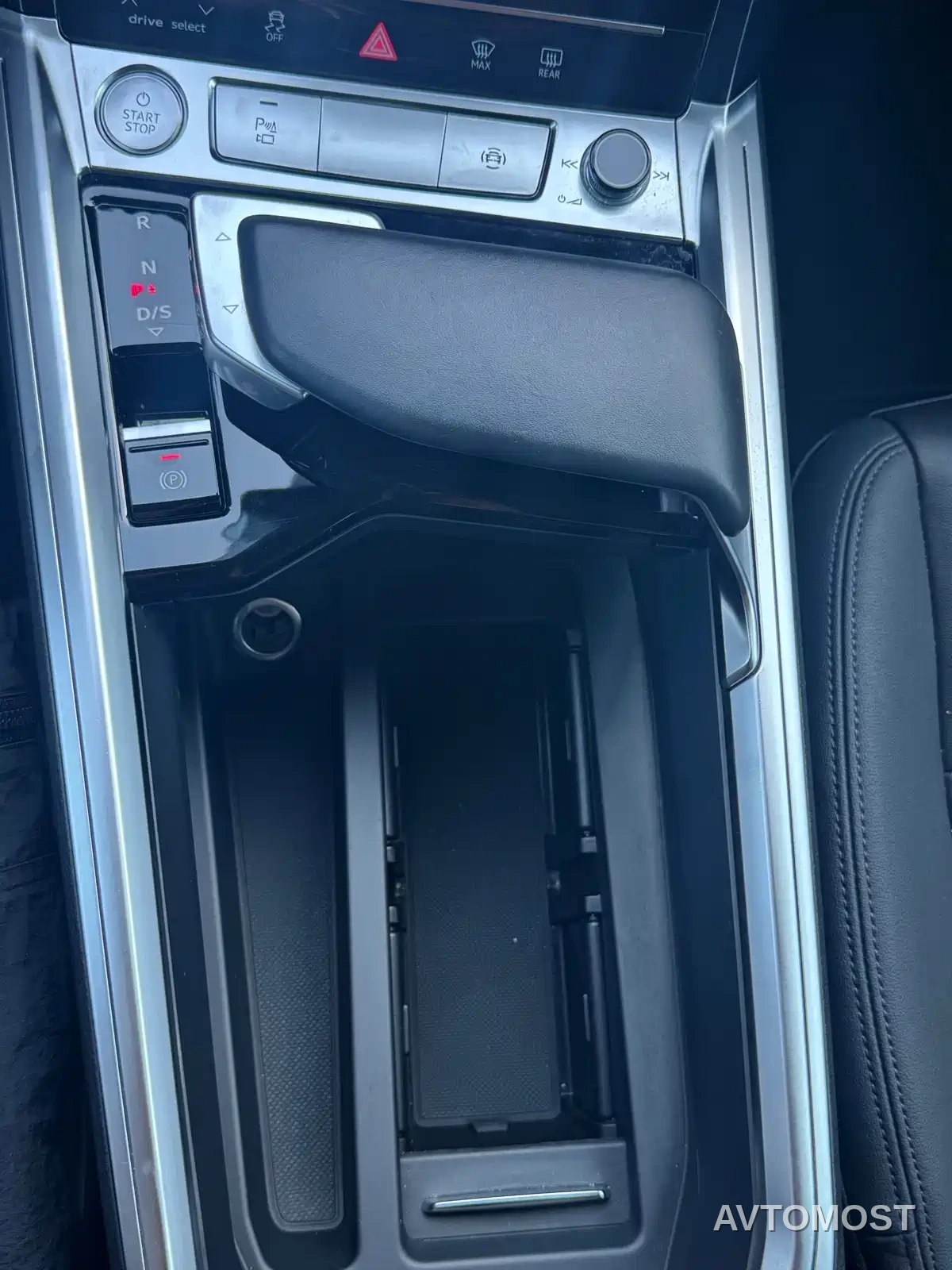 Audi e-tron (Import) 2019 55 quattro Fashion — фото 28
