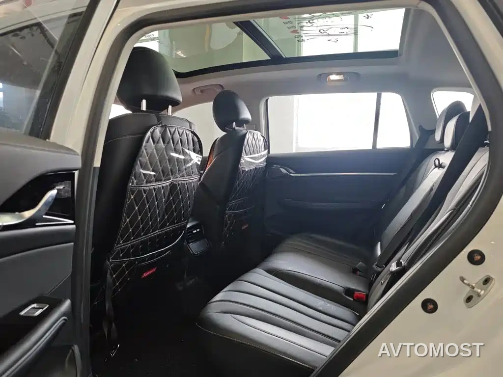 Roewe RX5 eMAX 2022 1.5T PHEV Fearless Honor Edition — фото 19