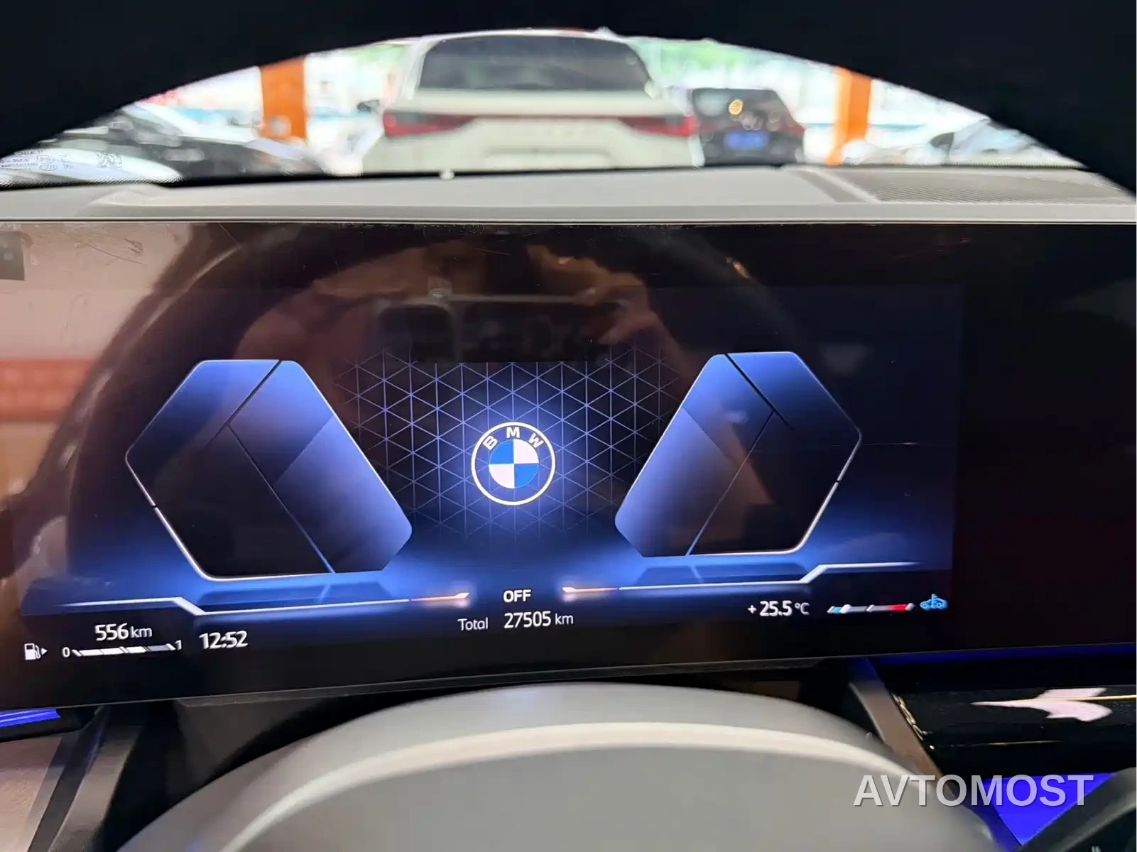 BMW 5 Series 2025 530Li Leading M Sport Package — фото 6
