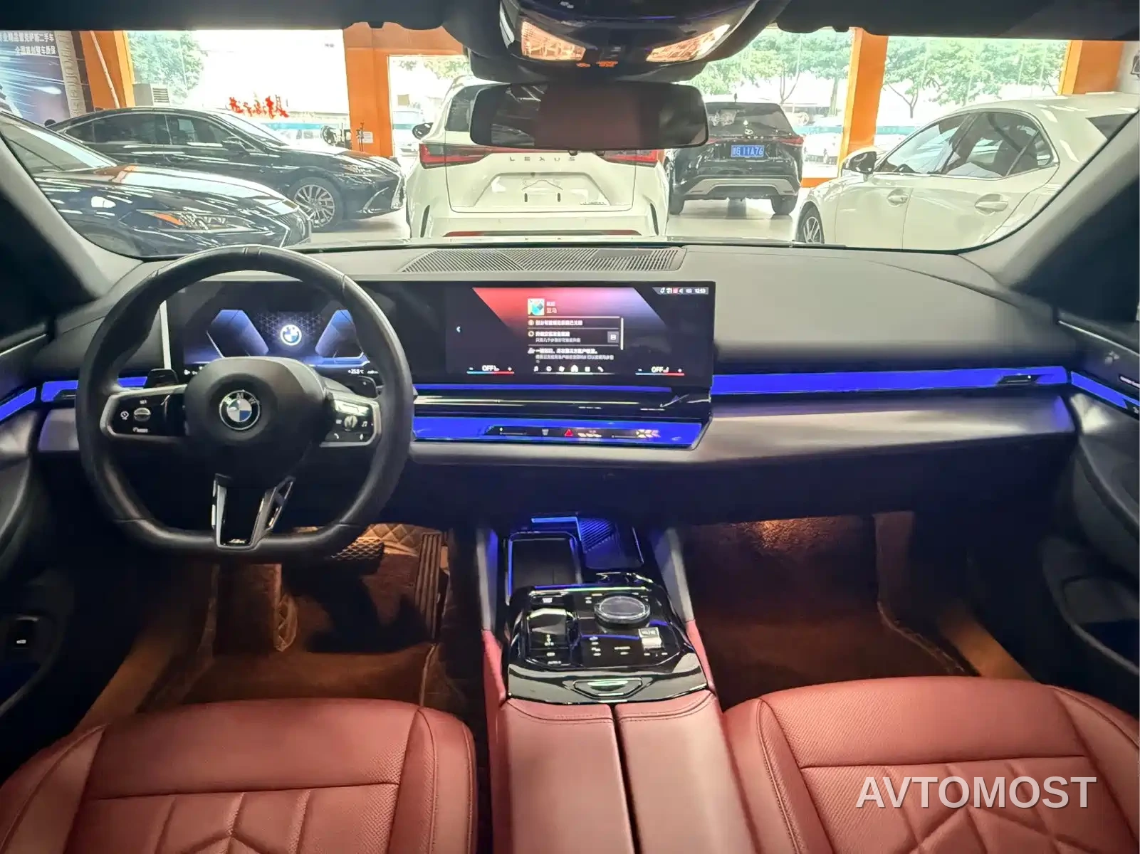 BMW 5 Series 2025 530Li Leading M Sport Package — фото 7