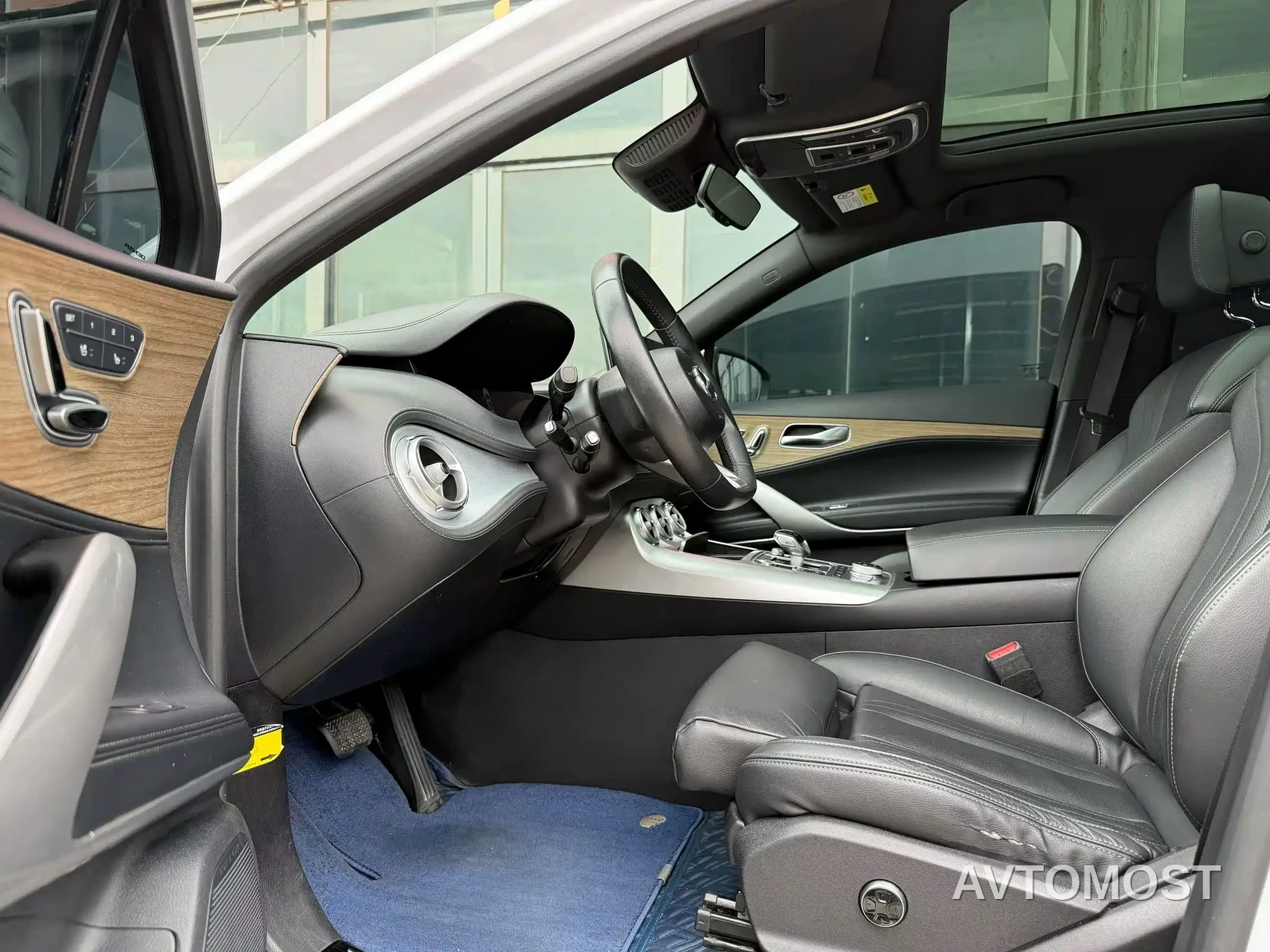 Denza X 2020 Model PHEV Flagship Edition — фото 6
