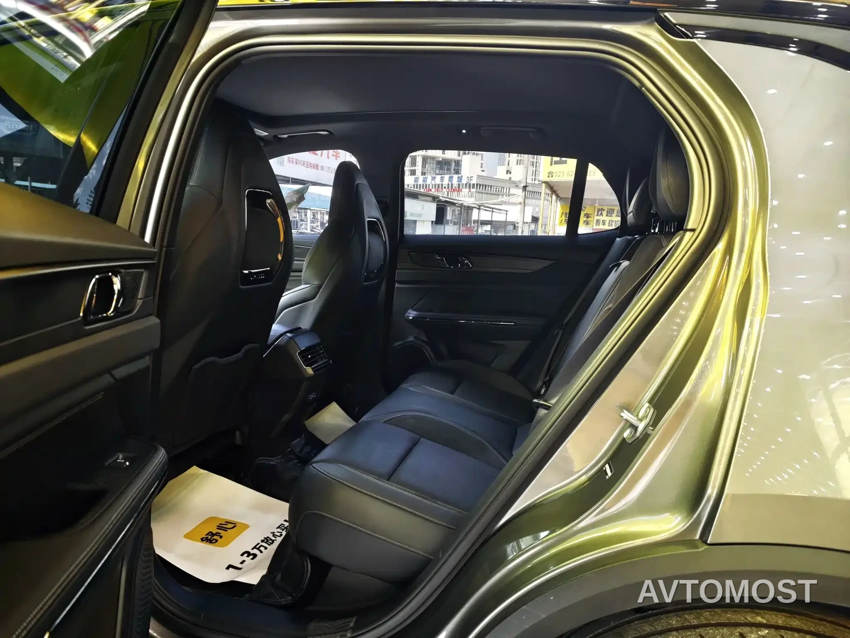 Lynk & Co 01 EM-P 2022 1.5TD PHEV Plus — фото 7