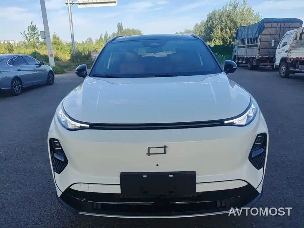 Besturn Yueyi 07 2025 210km Leisure Edition — фото 3