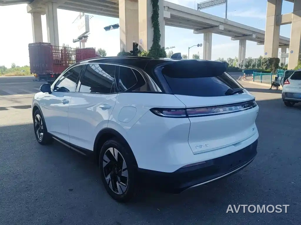 Besturn Yueyi 07 2025 210km Leisure Edition — фото 5
