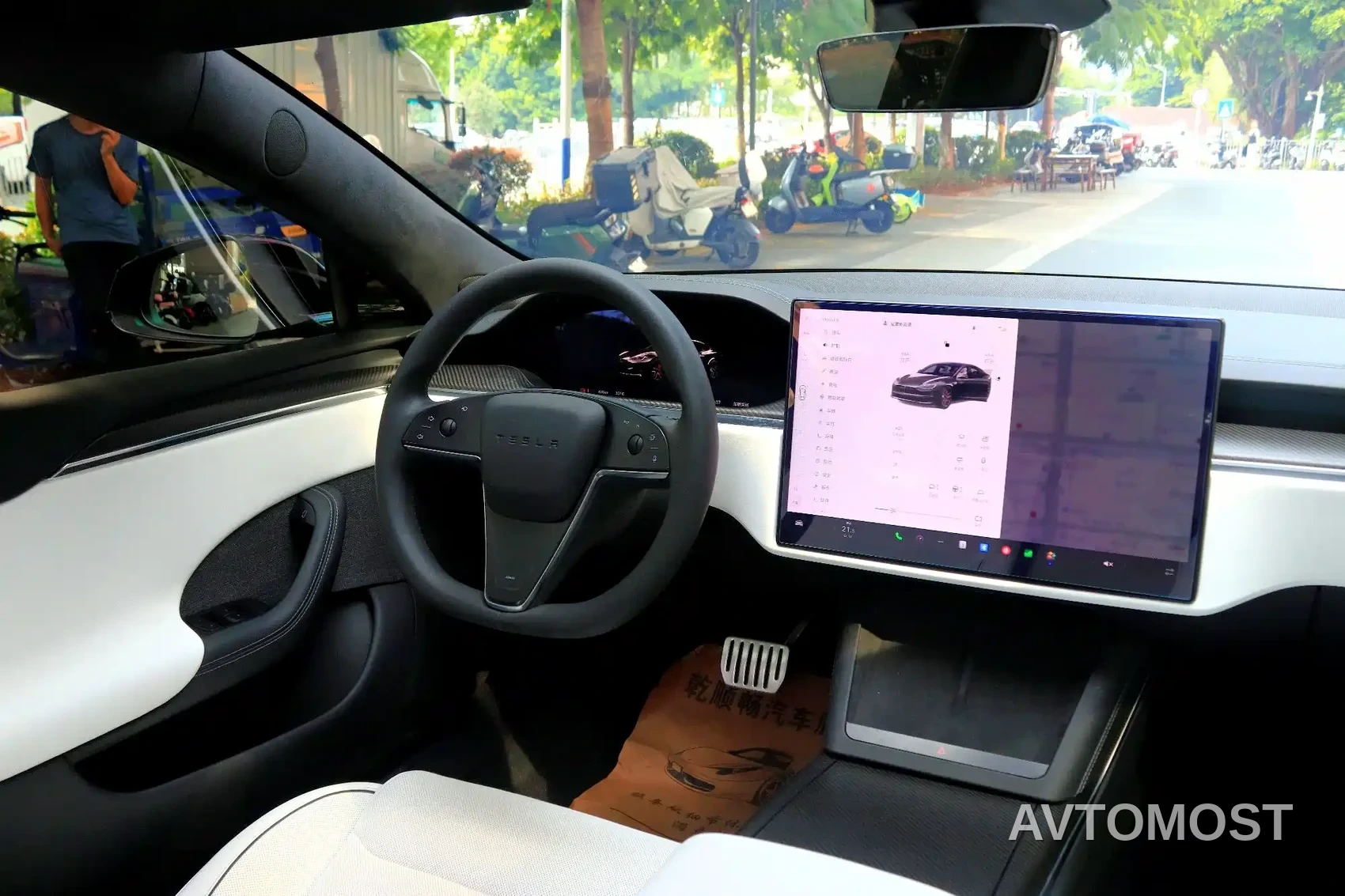 Tesla Model S 2023 Tri-motor AWD Plaid — фото 9