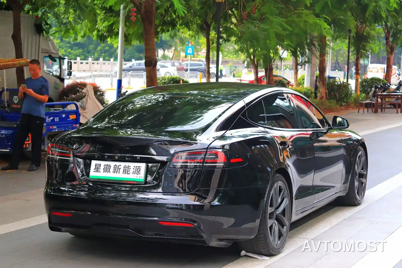 Tesla Model S 2023 Tri-motor AWD Plaid — фото 19