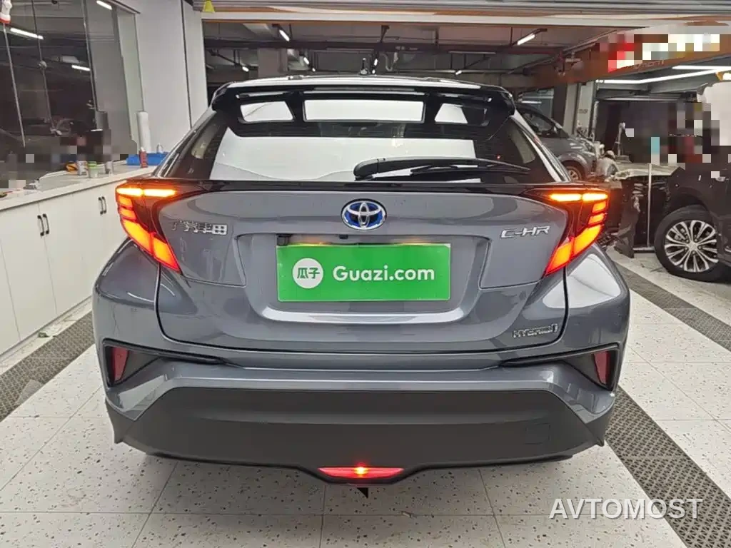 Toyota C-HR 2021 Dual Engine 2.0L E-CVT Luxury Edition — фото 2