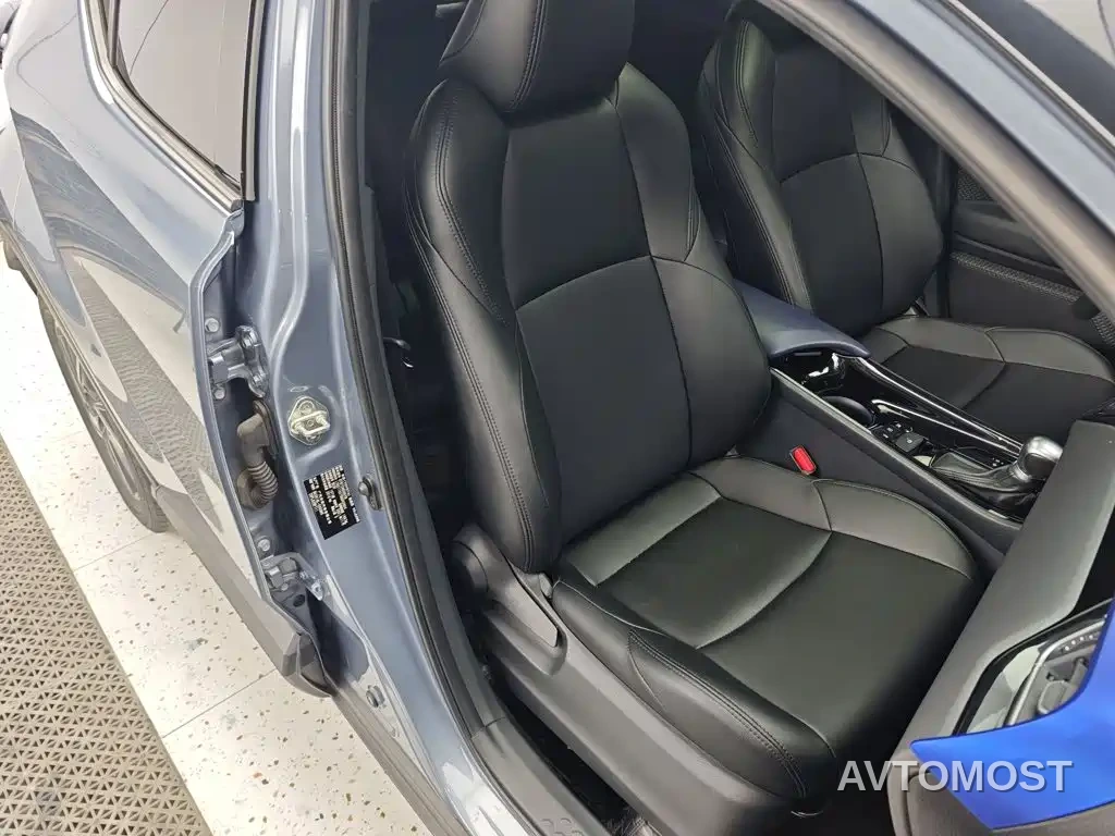 Toyota C-HR 2021 Dual Engine 2.0L E-CVT Luxury Edition — фото 19