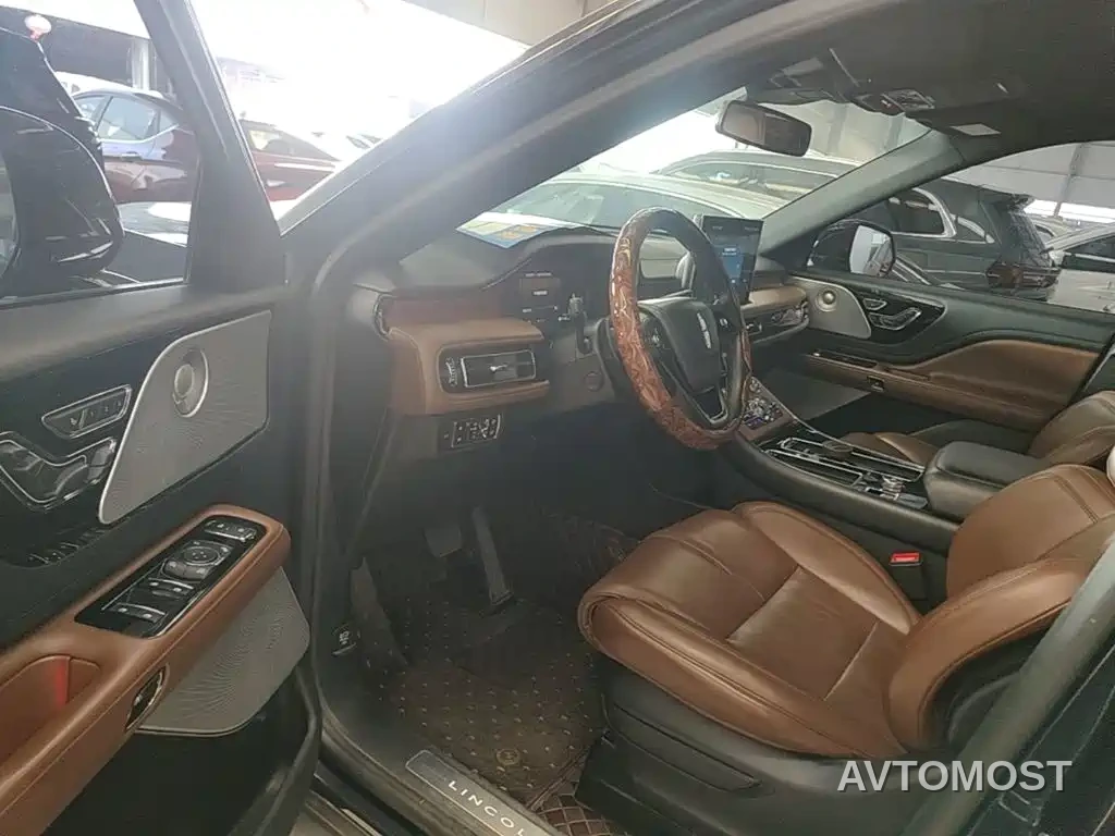 Lincoln Aviator 2022 3.0T V6 AWD Executive Edition — фото 13