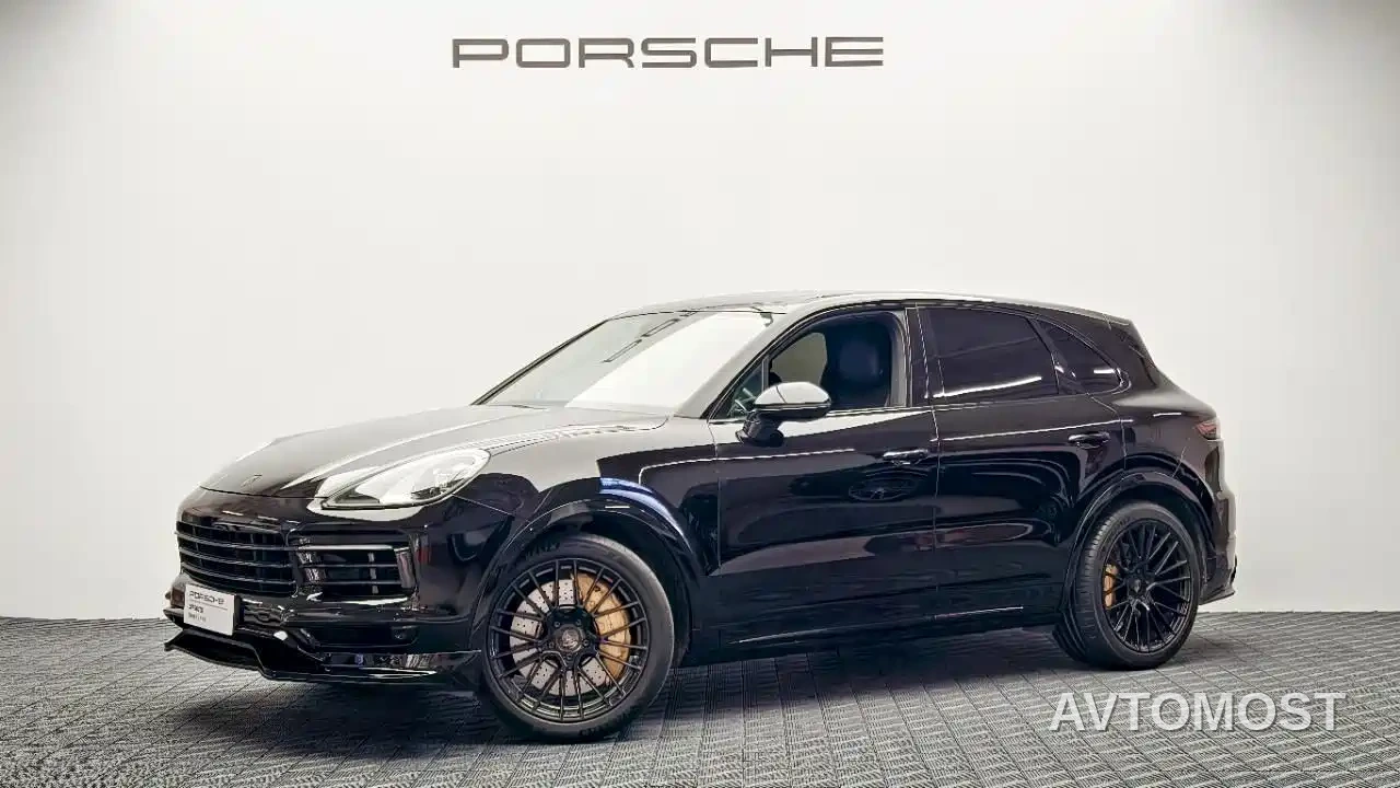 Porsche Cayenne — фото 1