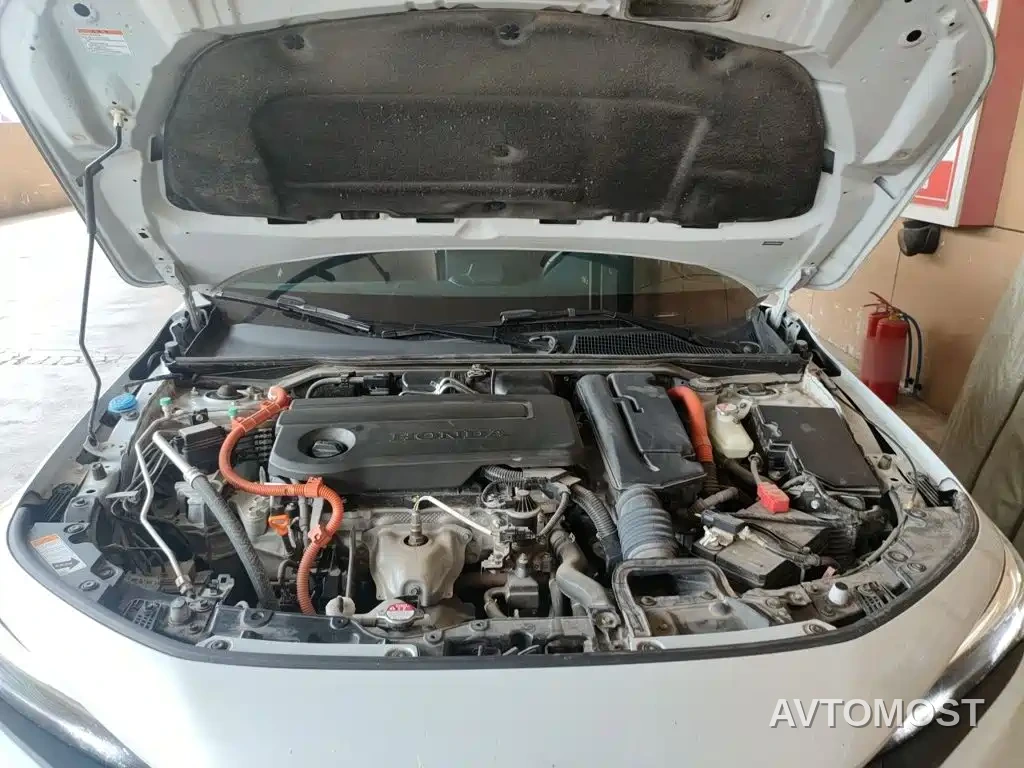 Honda Civic 2023 2.0L e:HEV Sharp Edition — фото 11
