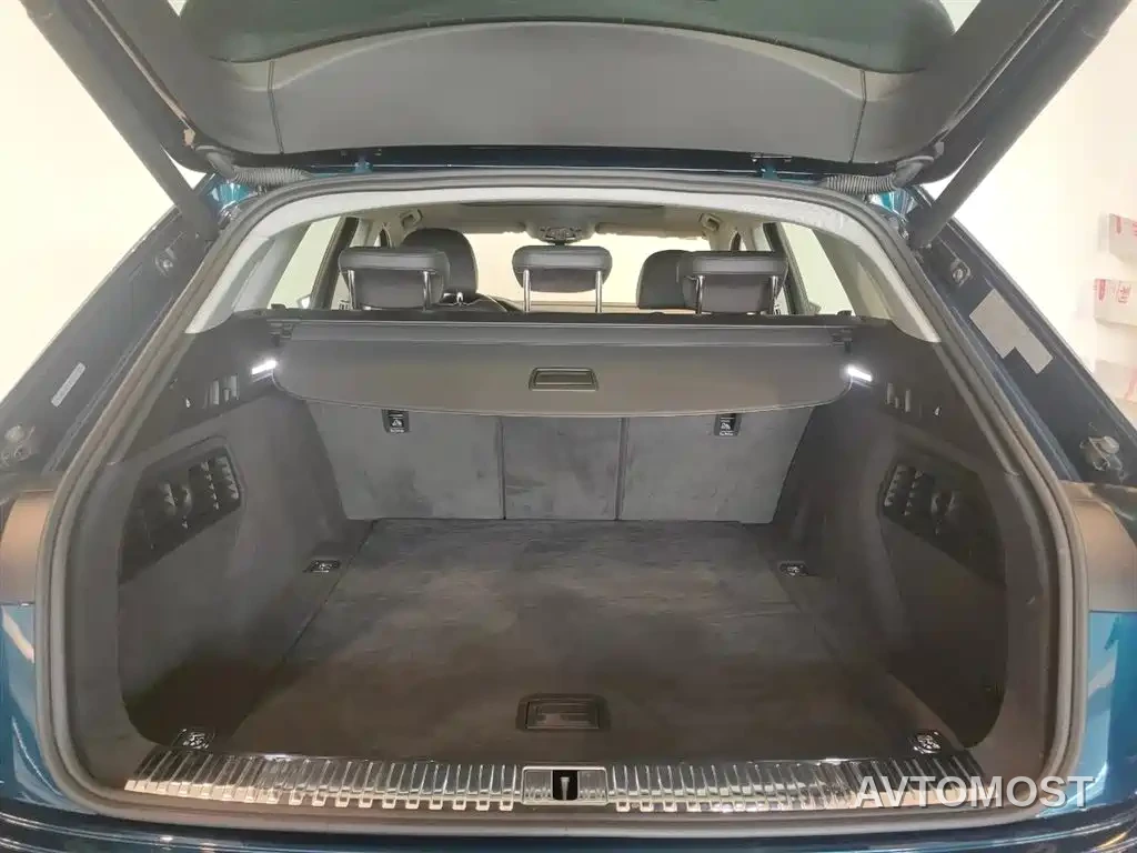 Audi e-tron (Import) 2019 55 quattro Fashion — фото 9