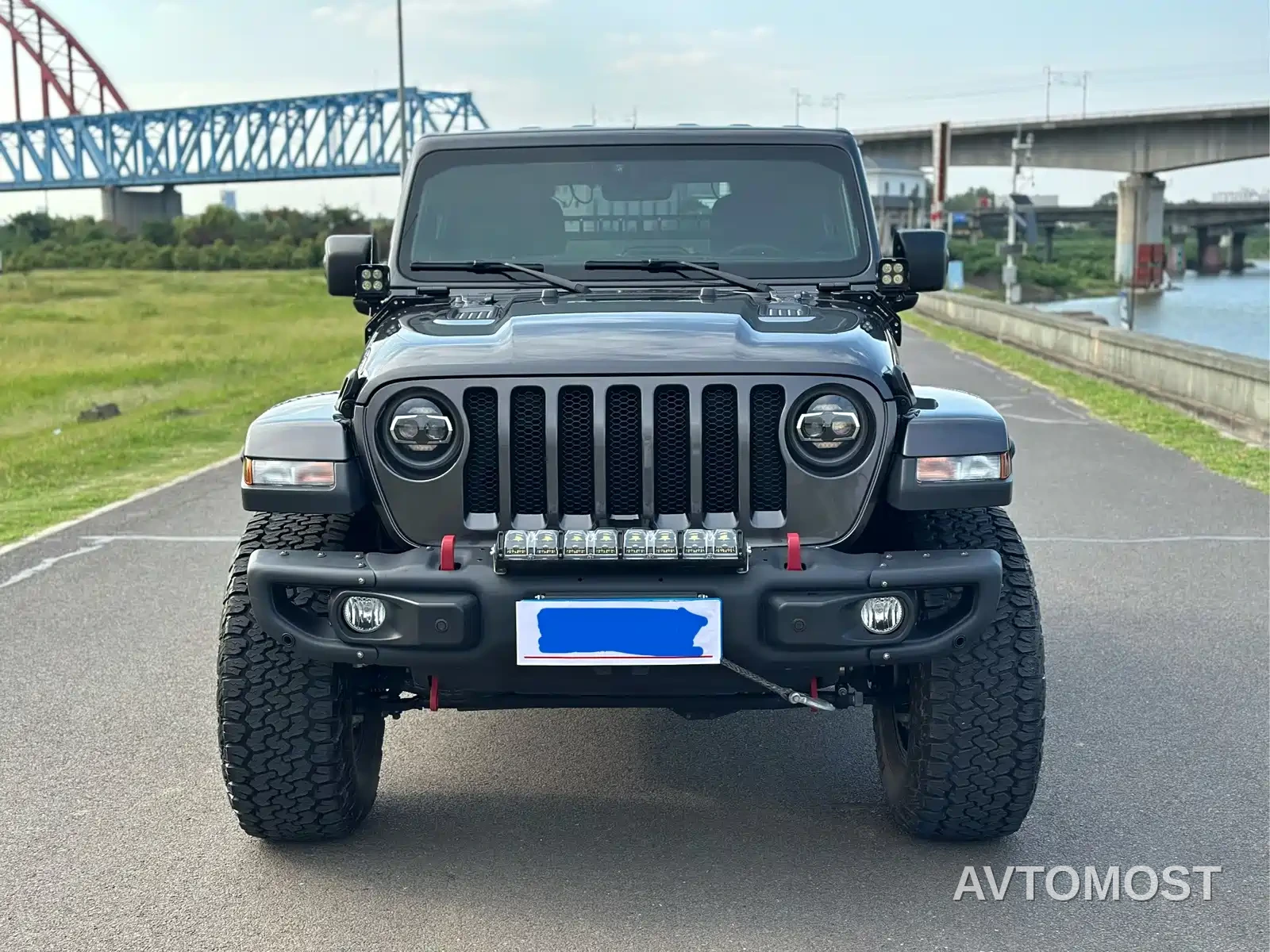 Jeep Wrangler 2021 2.0T Sahara Two-Door — фото 2