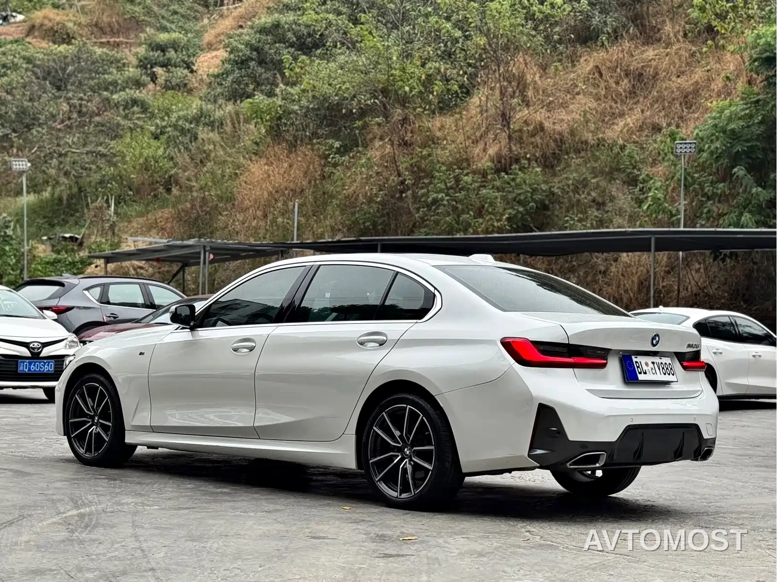 BMW 3 Series 2023 320Li M Sport Package — фото 12