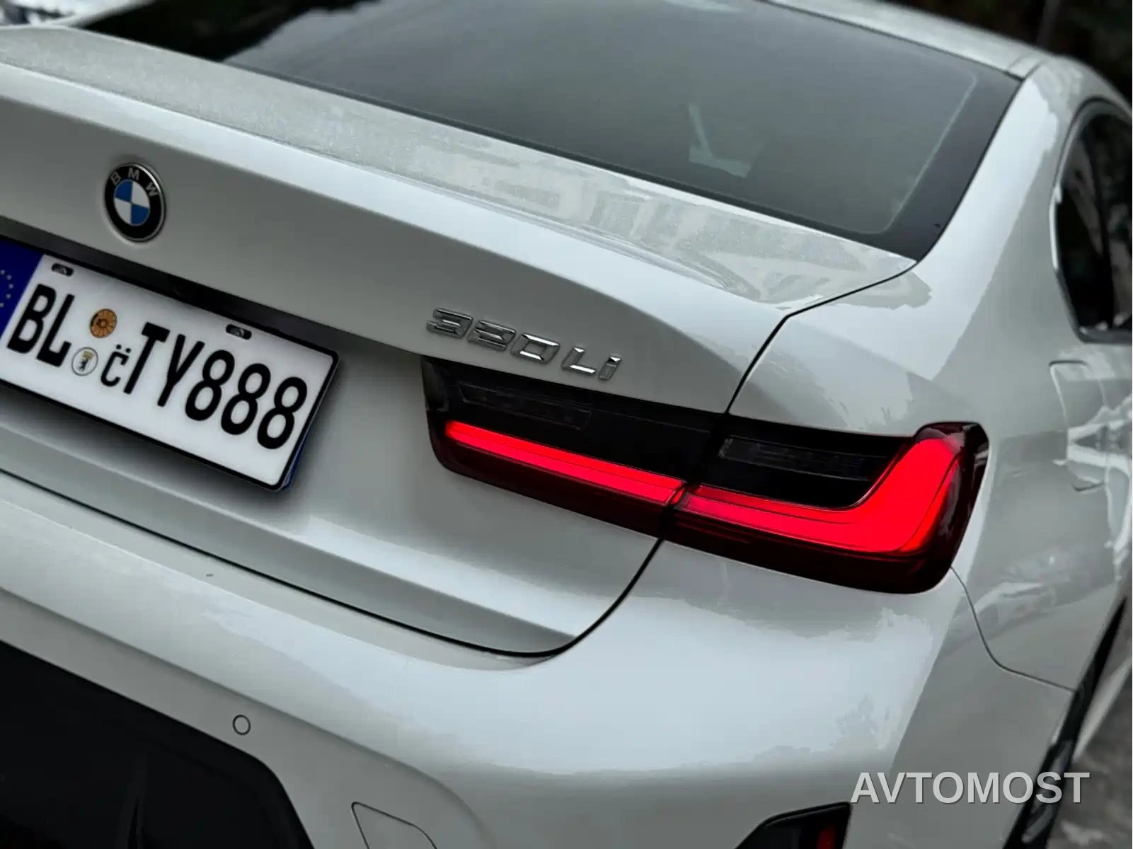 BMW 3 Series 2023 320Li M Sport Package — фото 16