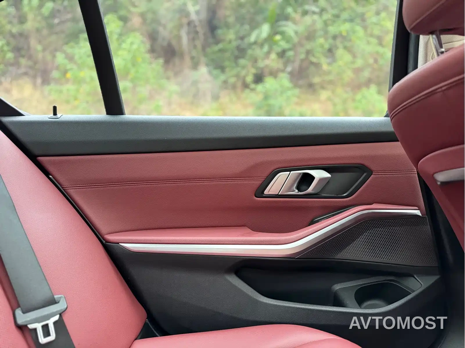 BMW 3 Series 2023 320Li M Sport Package — фото 24